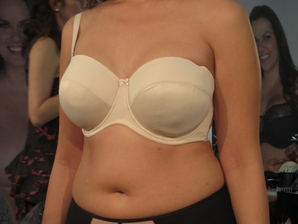 Dana is a new strapless bra covering size 36-38 E-H, 40 D-GG, 42 D-G, 44 D-FF, and 46 D-F. The back was wide and ultra-smooth, though I’m not especially impressed by this yellow-y ivory color, especially considering the lookbook shows it as a much darker pinkish tan color (called “linen”).
